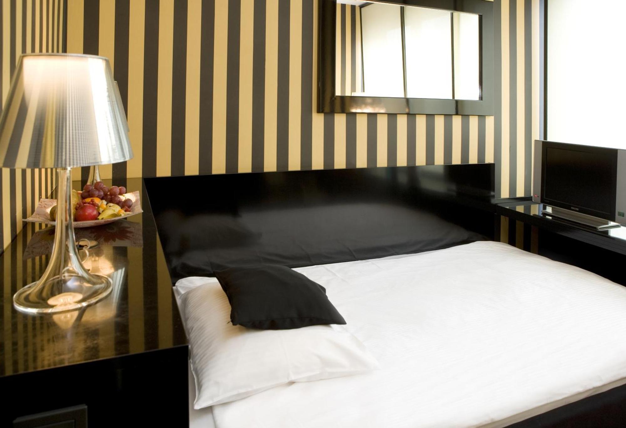Relexa Hotel Bellevue An Der Alster Гамбург Номер фото